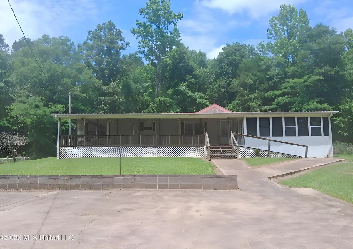 323 Pine Road, Carthage, MS 39051 - #1
