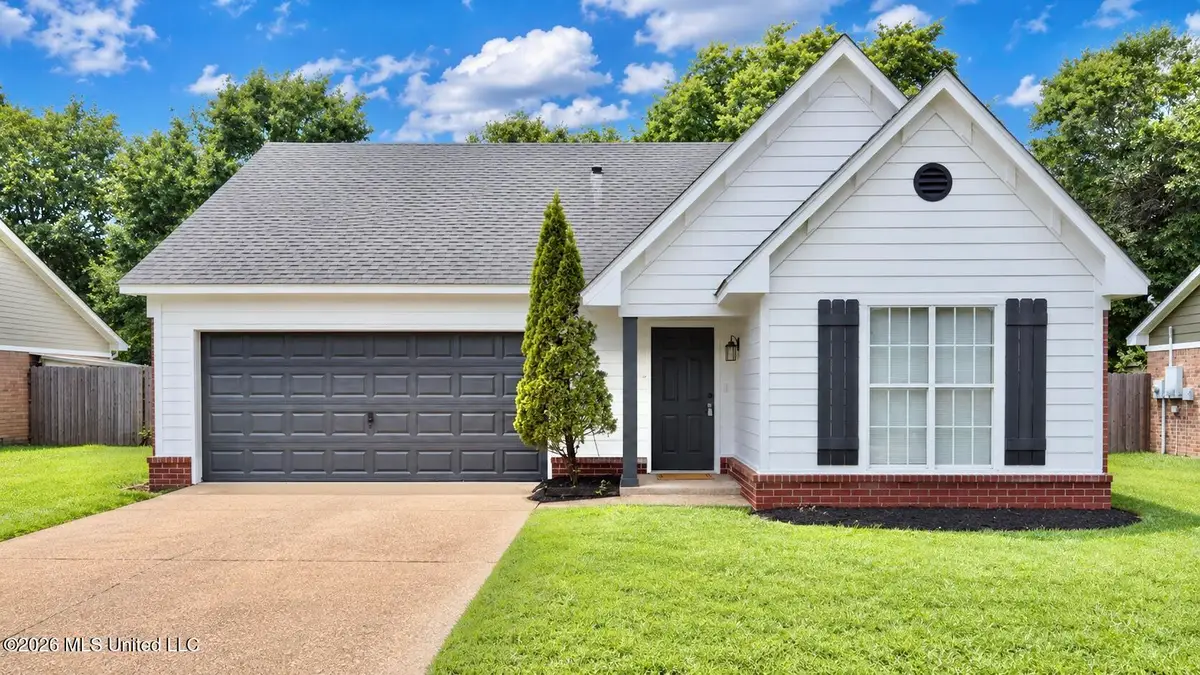 5635 Kentwood Drive, Horn Lake, MS 38637 - #1