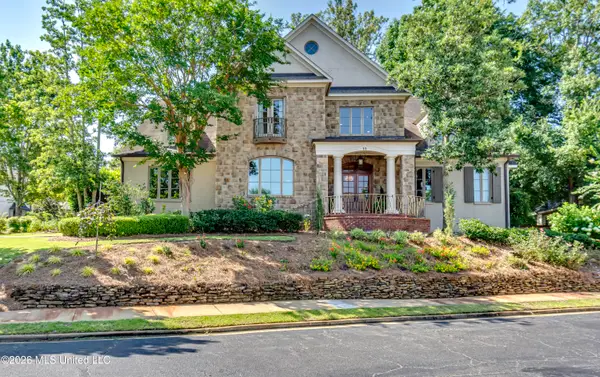15 Eastparke Drive, Jackson, MS 39211