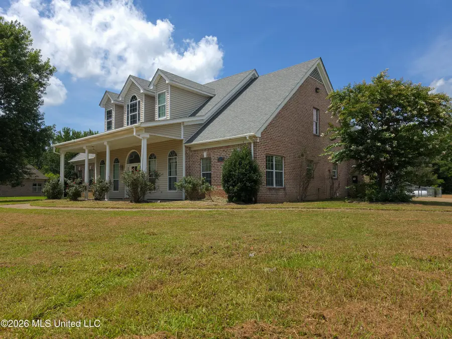 537 Golden Pond Drive, Coldwater, MS 38618 - #2