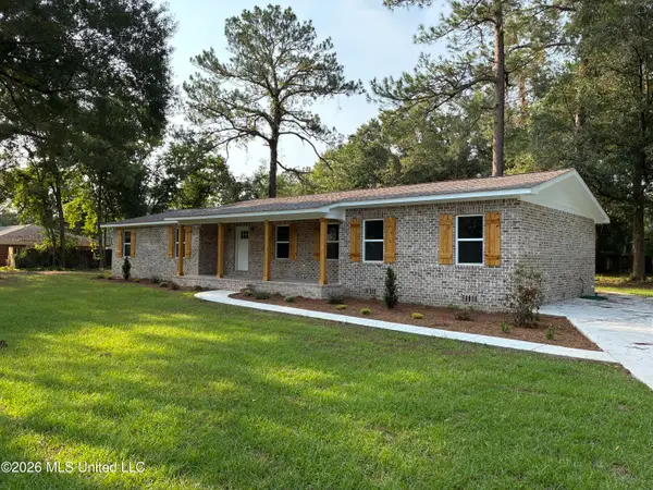 12908 Dixie Hill Drive, Moss Point, MS 39562