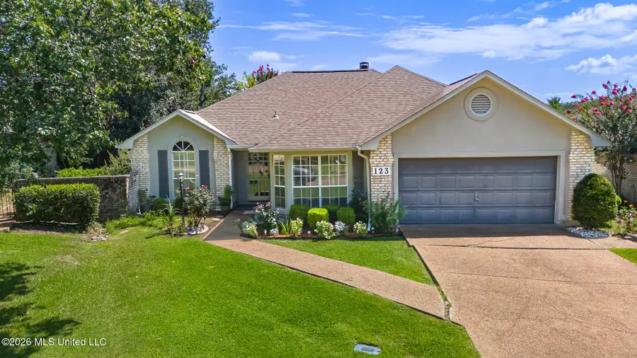 123 Caribbean Cove, Clinton, MS 39056 - #2