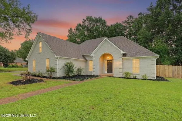 2215 Greencliff Drive, Southaven, MS 38672