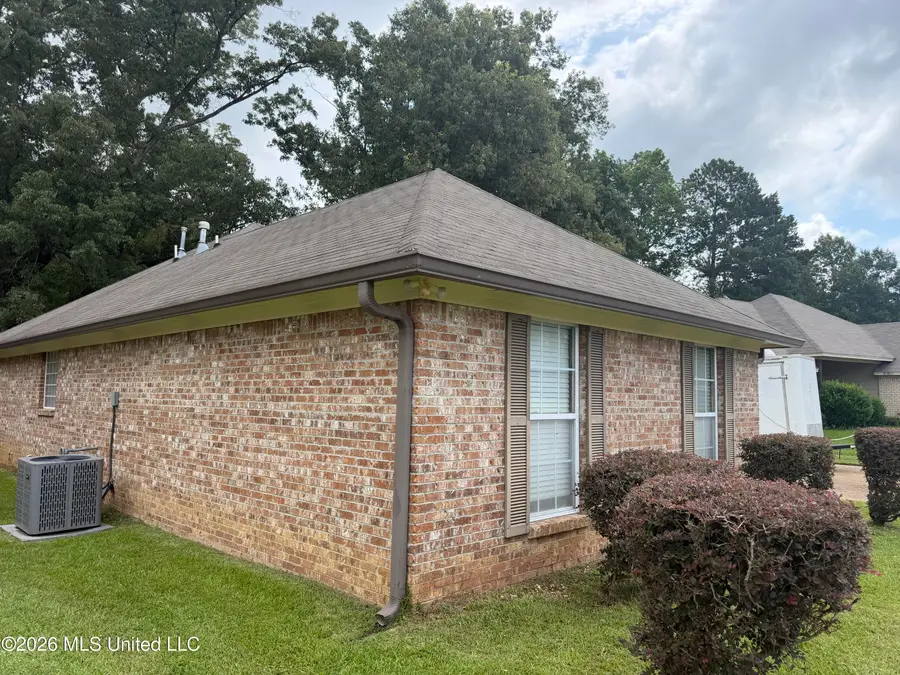 371 Greystone Pointe, Terry, MS 39170 - #2
