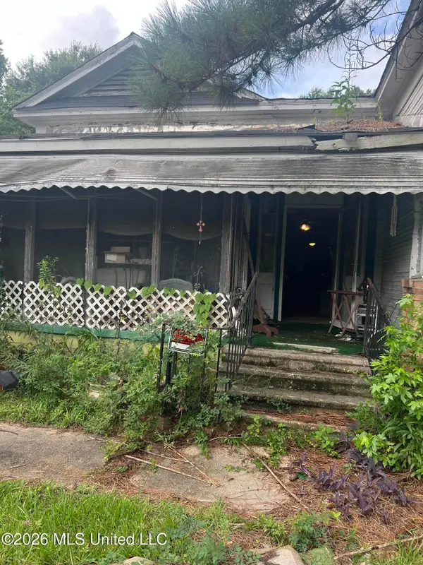 813 Davidson Place, Hattiesburg, MS 39401