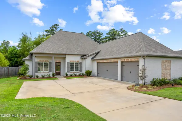 123 Freeland Lane, Clinton, MS 39056