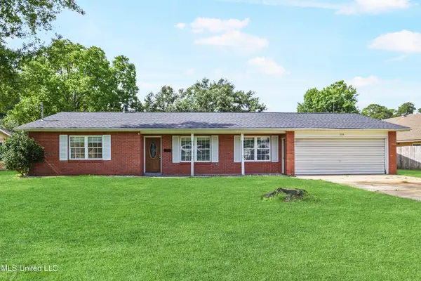3006 Altama Avenue, Pascagoula, MS 39567
