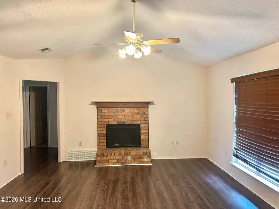 10391 Kristen Drive, Olive Branch, MS 38654 - #3
