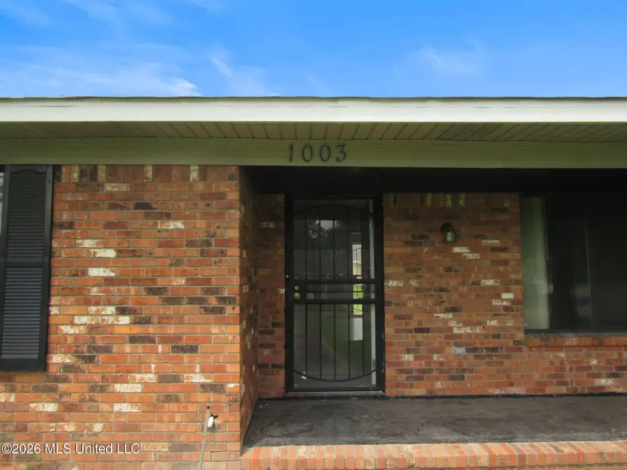 1003 Florida Avenue, Clarksdale, MS 38614 - #2