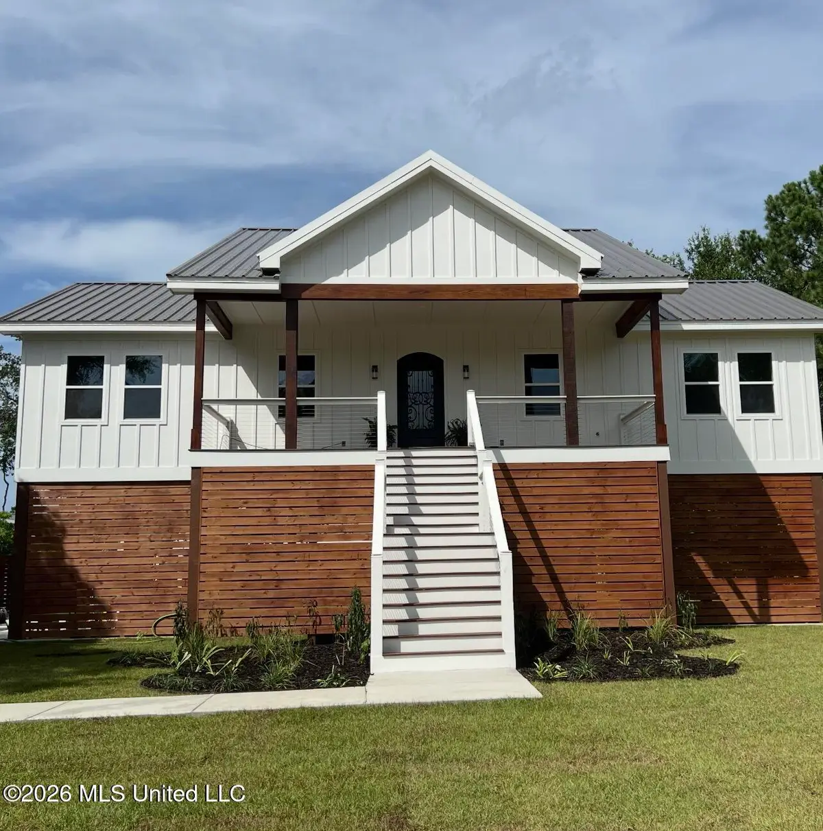 120 Grosvenor Place, Waveland, MS 39576 - #1