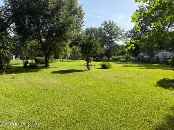 Meadow Lane, Byram, MS 39272