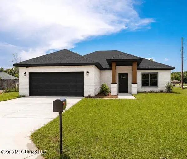 8908 Boxwood Lane, Gautier, MS 39553