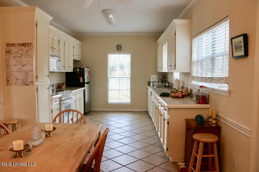111 Saddlebrook Trail, Terry, MS 39170 - #3