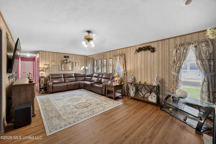 8645 Woodbine Drive, Southaven, MS 38671 - #3