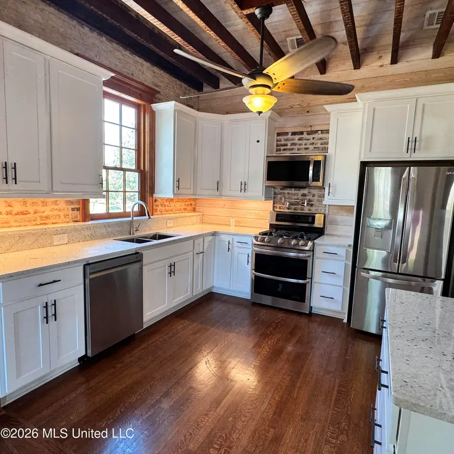 207 S Commerce Street, Natchez, MS 39120 - #3