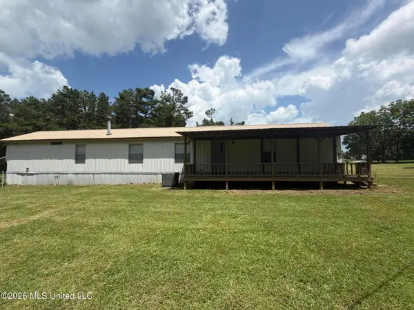 1884 Ranch Town Road, Hickory Flat, MS 38633