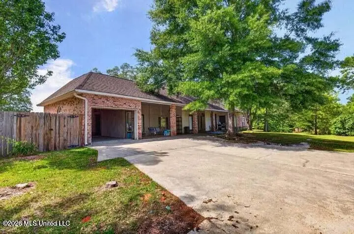 6918 Highway 11, Carriere, MS 39426 - #2