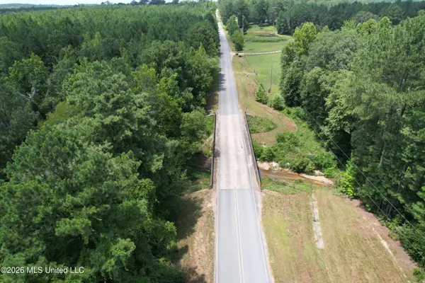 1 Dummyline Road Ne, McCall Creek, MS 39647