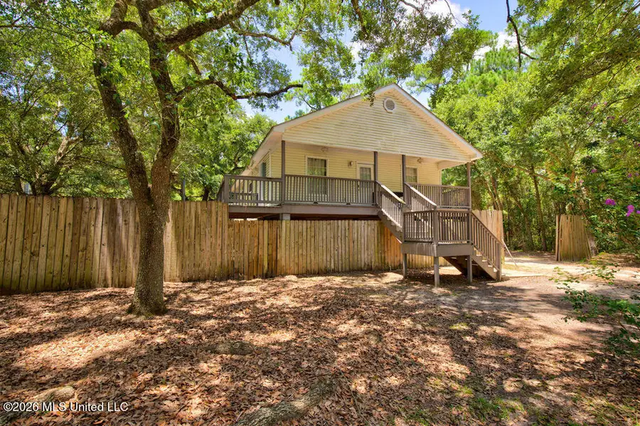 583 Henderson Avenue, Pass Christian, MS 39571 - #2
