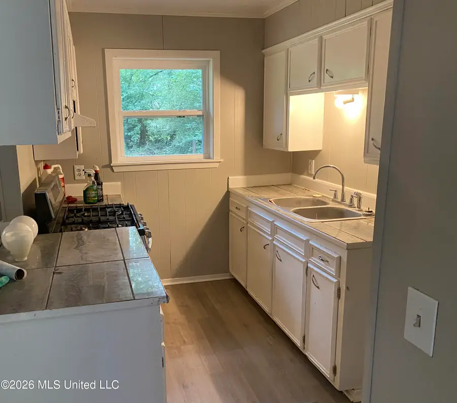 381 James Garfield Circle, Jackson, MS 39213 - #2