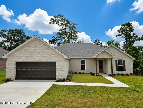 47 Knoll Creek Drive, Carriere, MS 39426