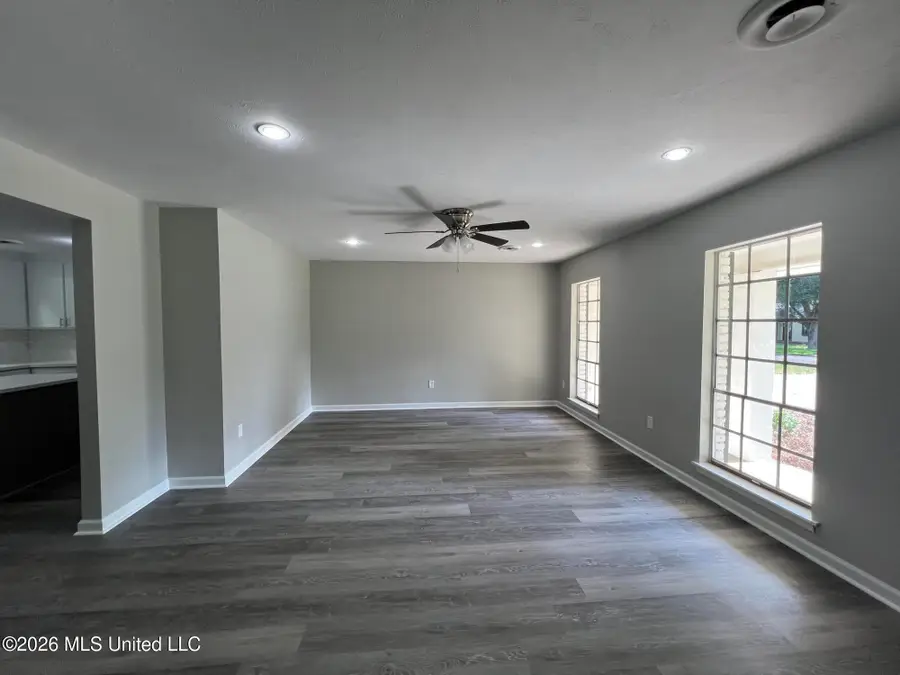 5726 Medallion Drive, Jackson, MS 39211 - #2