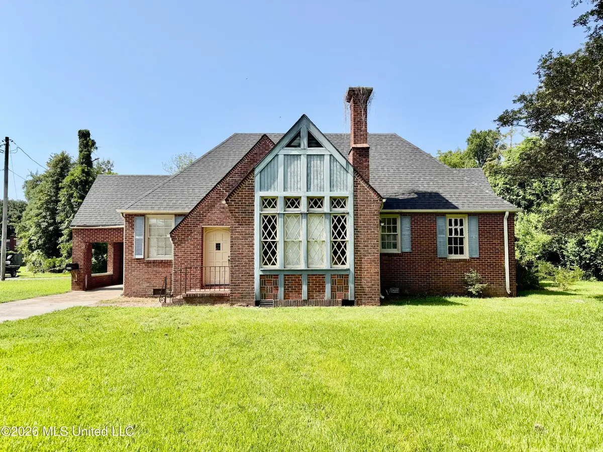 822 Oakhurst Avenue, Clarksdale, MS 38614 - #1