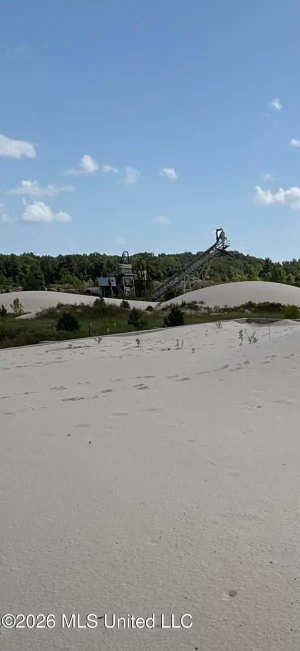 C J Fisher Drive, Vicksburg, MS 39180