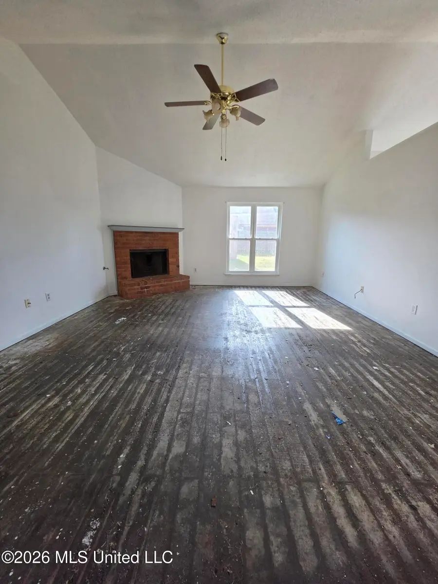 114 Apple Drive, Senatobia, MS 38668 - #3