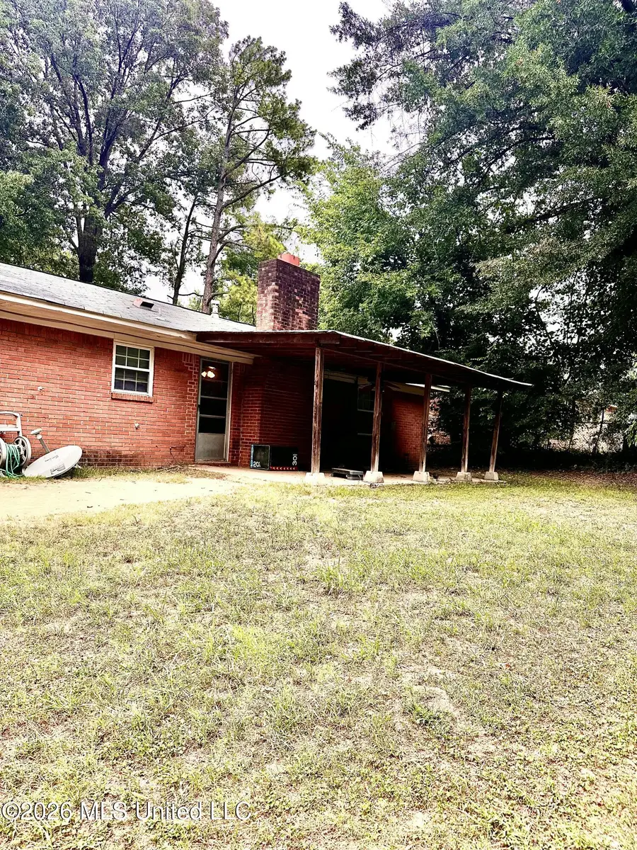 5727 Iroquois Drive, Horn Lake, MS 38637 - #2