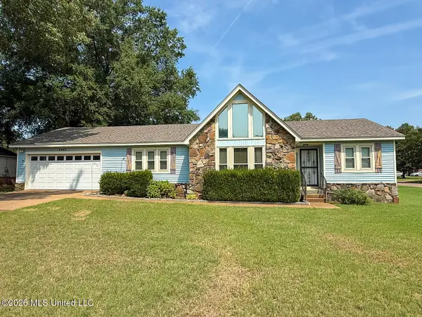 6640 Black Thorne Drive, Walls, MS 38680