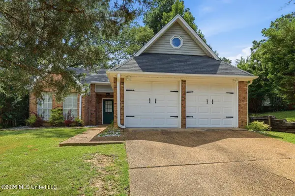 107 Huntington Hill Drive, Clinton, MS 39056