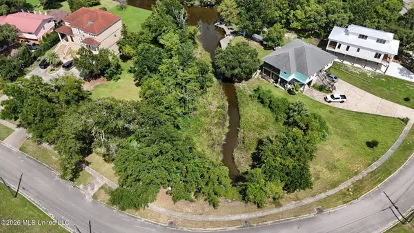 1328 Kensington Drive, Biloxi, MS 39530