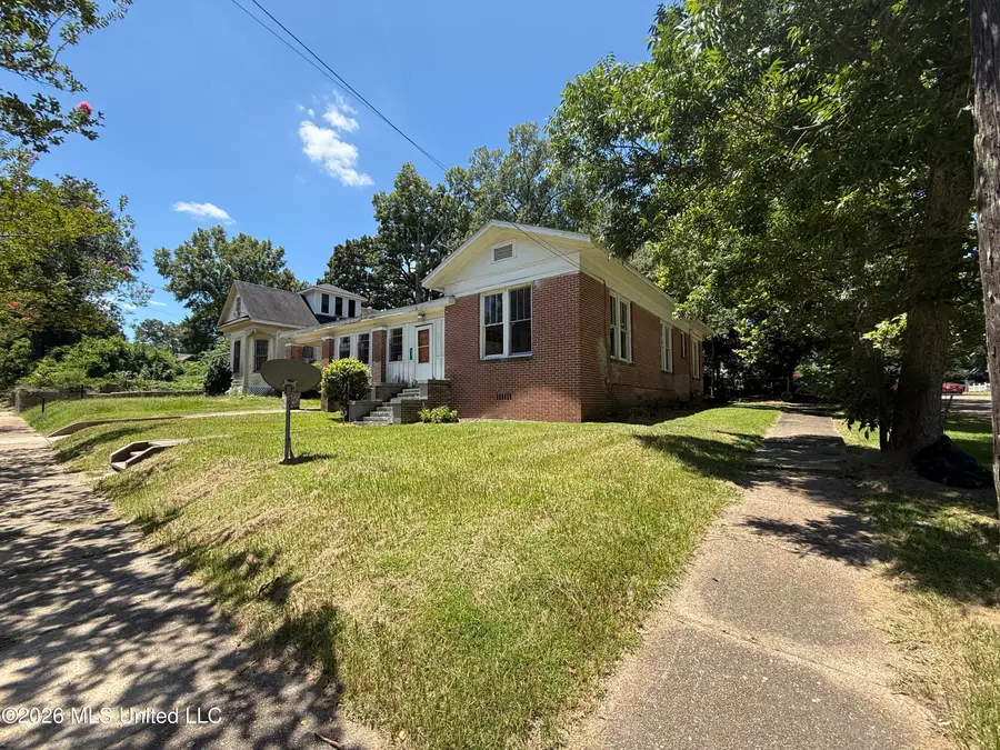 429 N Broadway Street, McComb, MS 39648 - #3