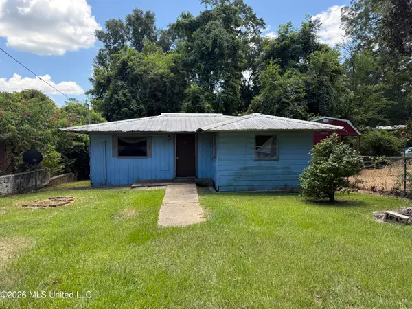 312 Denwiddie Avenue, McComb, MS 39648