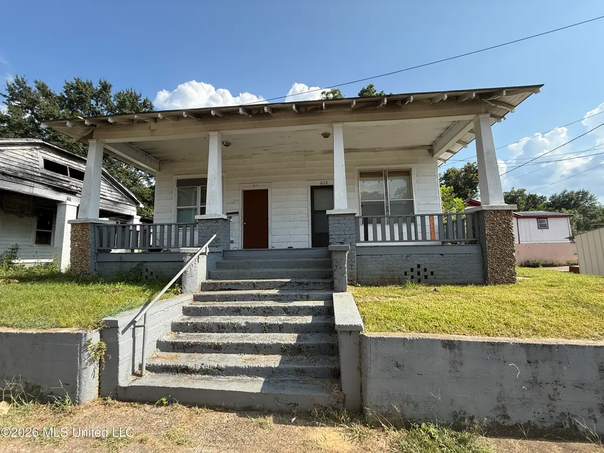 614 Pearl River Avenue, McComb, MS 39648 - #1