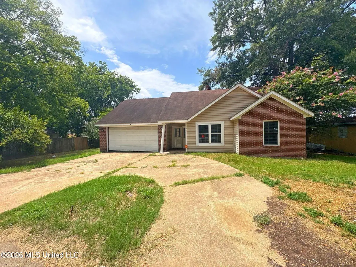 911 Edwards Street, Leland, MS 38756 - #1