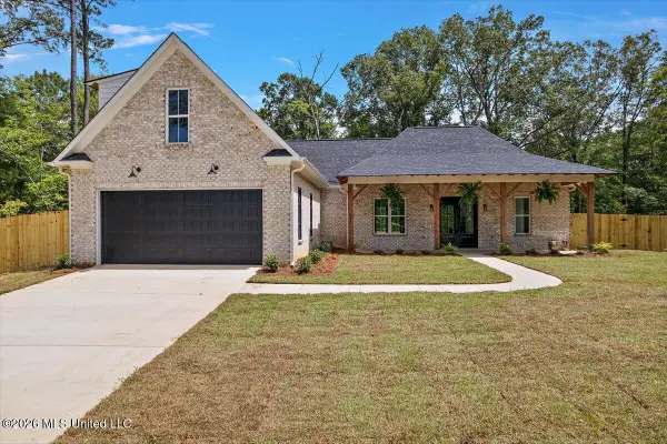 704 Sartoris Court, Terry, MS 39170