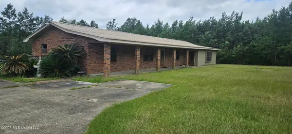 98 Country Heritage Road, Poplarville, MS 39470
