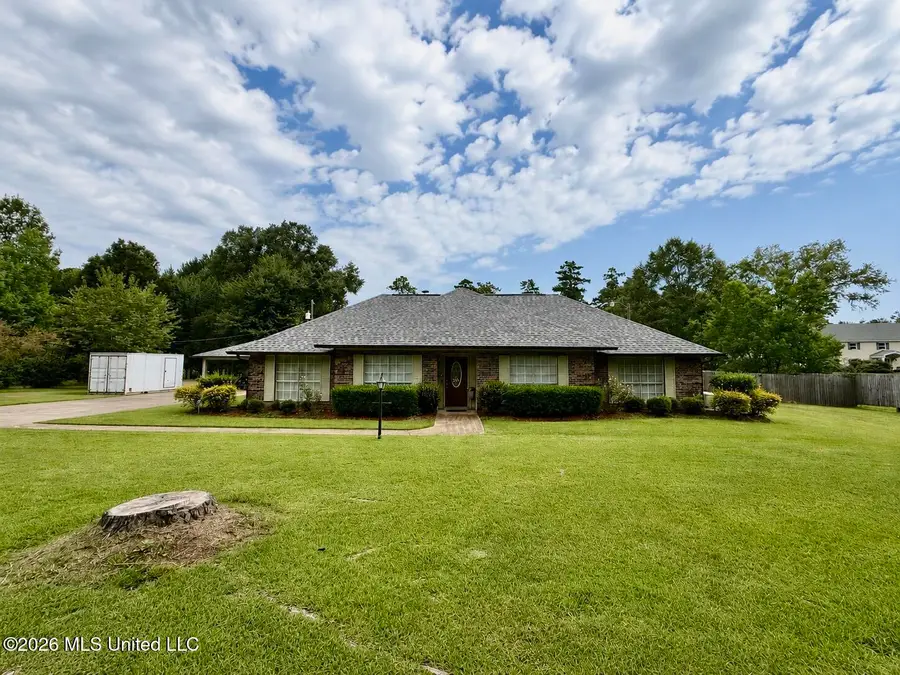 453 NW Oak Street, Magee, MS 39111 - #3