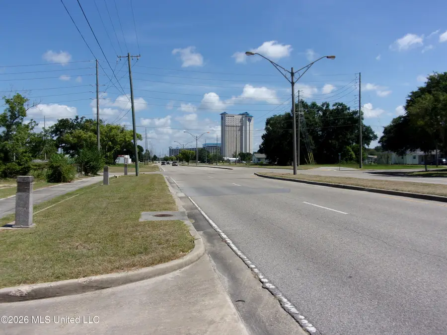 323 Caillavet Street, Biloxi, MS 39530 - #3
