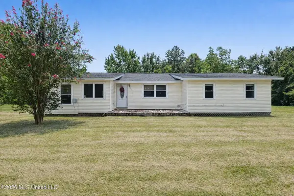 609 Dicks Street, Waveland, MS 39576