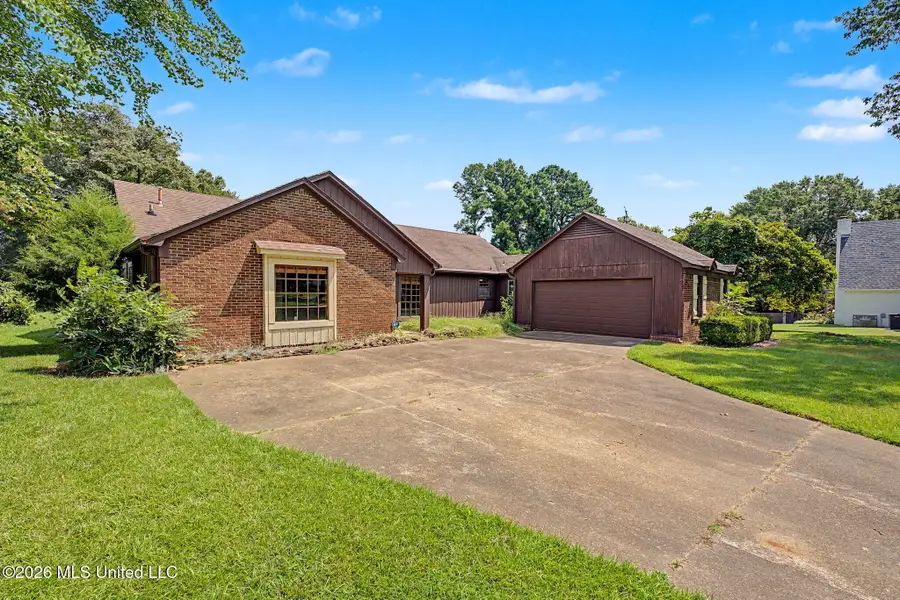 124 N Parkway Street, Hernando, MS 38632 - #3