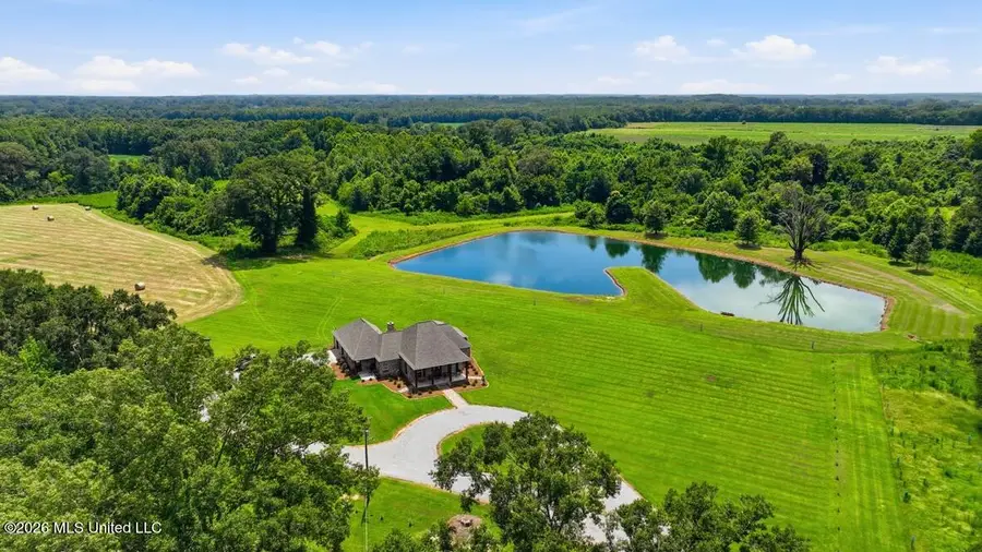 2363 Fugates Road, Bentonia, MS 39040 - #2