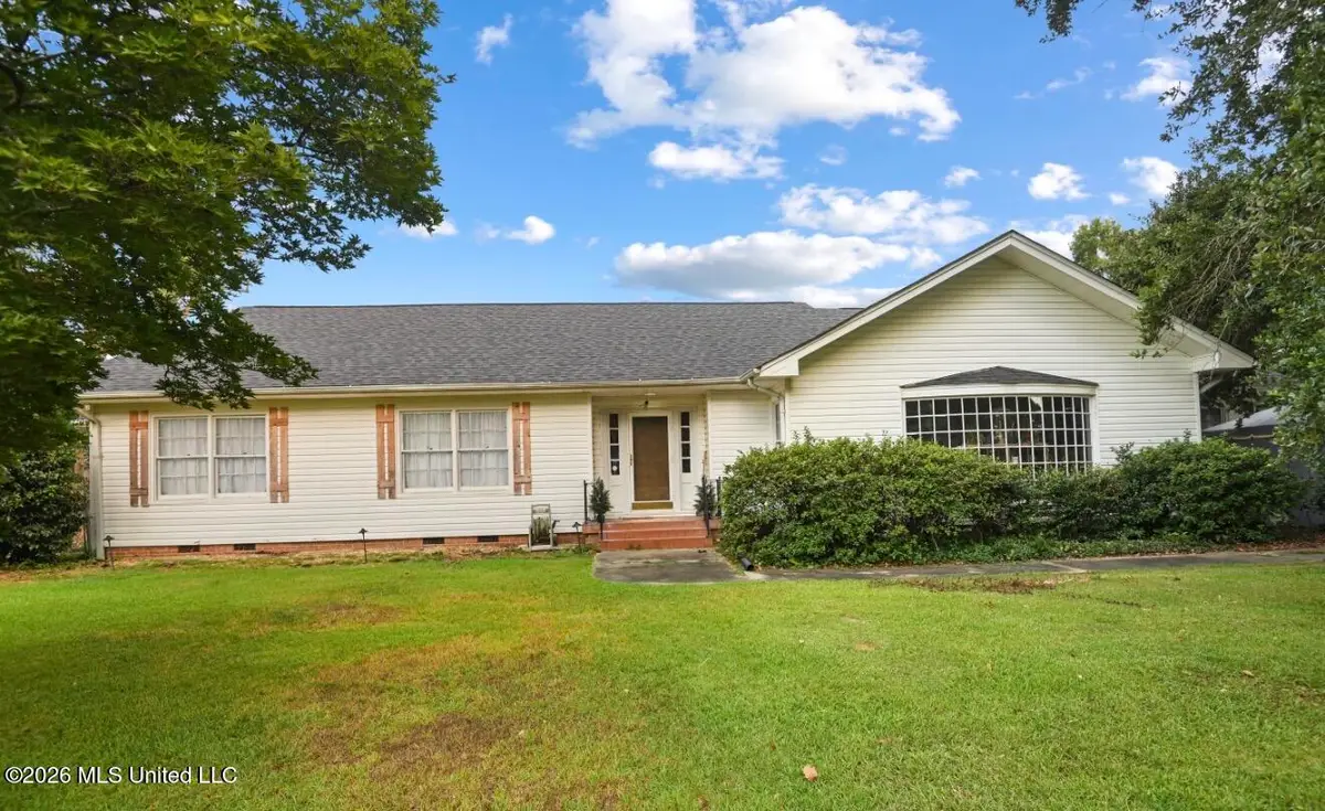 2810 Columbia Avenue, Prentiss, MS 39474 - #1