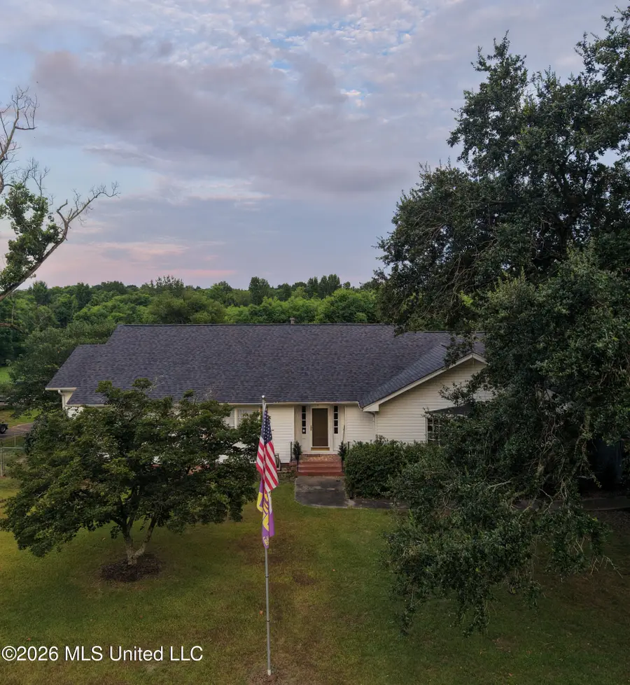 2810 Columbia Avenue, Prentiss, MS 39474 - #2