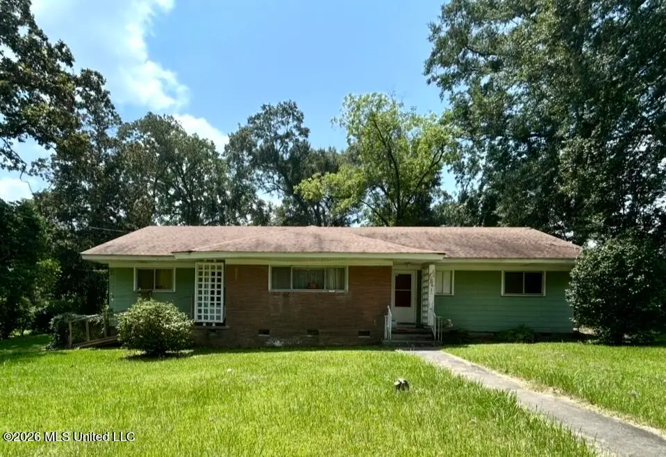 915 White Street, McComb, MS 39648 - #1