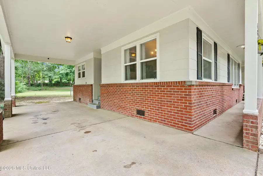 411 Heard Street, Senatobia, MS 38668 - #3