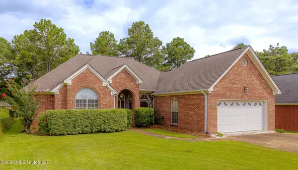 160 Apple Blossom Drive, Brandon, MS 39047