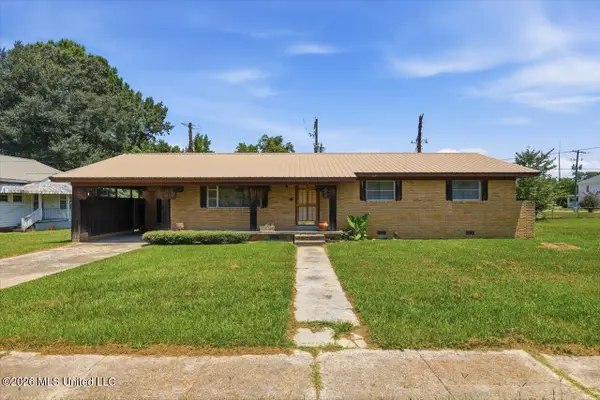 107 W Bell Avenue, Mendenhall, MS 39114